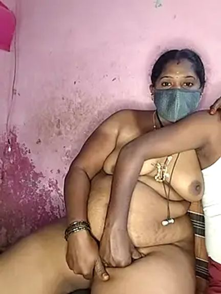 tamilvillagecouple1