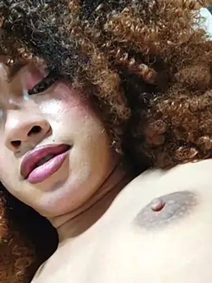 Alluring_Carmela