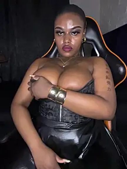 QUEEN_NOBUHLE_FEMDOM_777