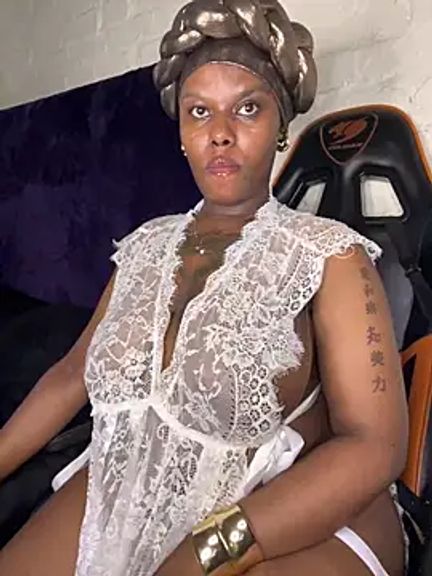 QUEEN_NOBUHLE_FEMDOM_777