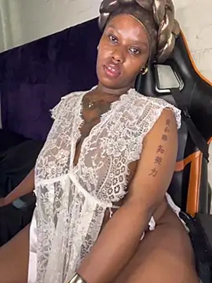 QUEEN_NOBUHLE_FEMDOM_777