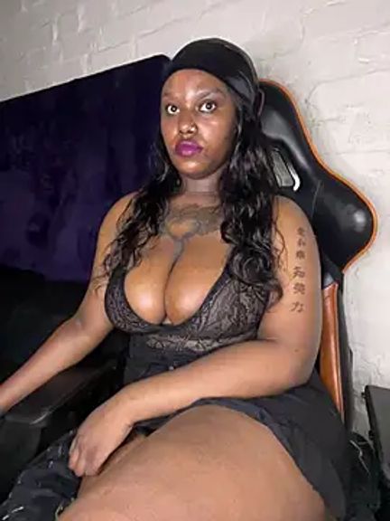 QUEEN_NOBUHLE_FEMDOM_777