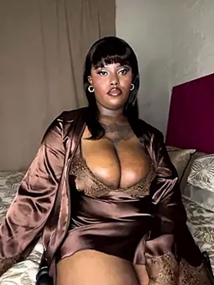 QUEEN_NOBUHLE_FEMDOM_777