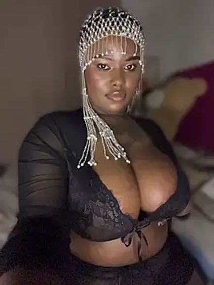 QUEEN_NOBUHLE_FEMDOM_777