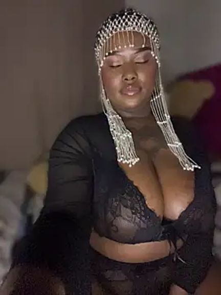 QUEEN_NOBUHLE_FEMDOM_777