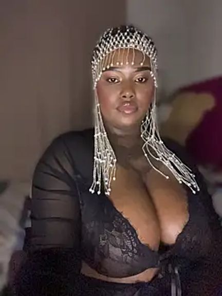 QUEEN_NOBUHLE_FEMDOM_777