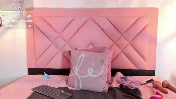 Caroline_daring