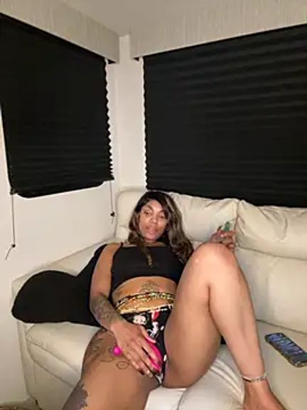 butterflybootyy