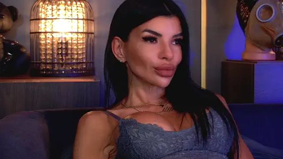 EleniaDevons