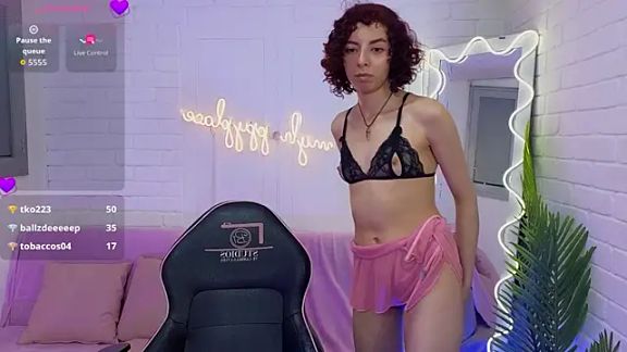 DALIAA_TAY
