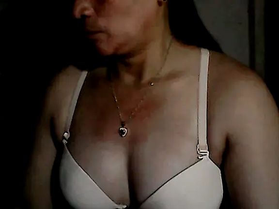 yoursPinayMama1682