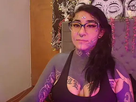 DakotaDmne1