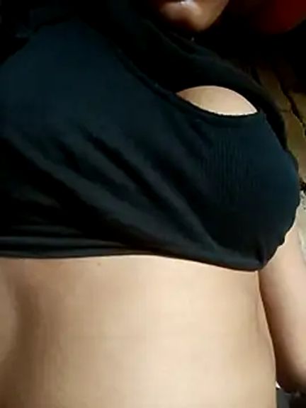 Aaisha-16