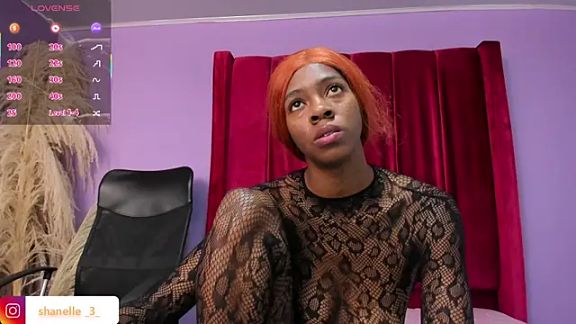 Shanelle__
