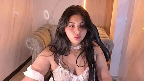 mia_hot_tf