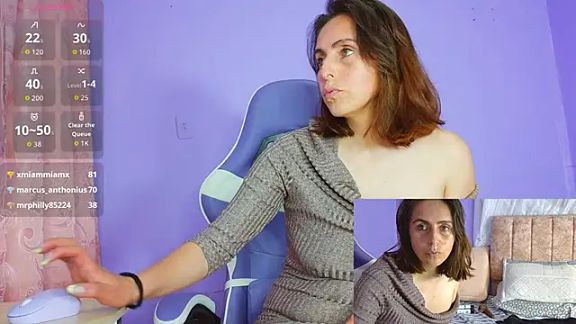 Ava_Raye