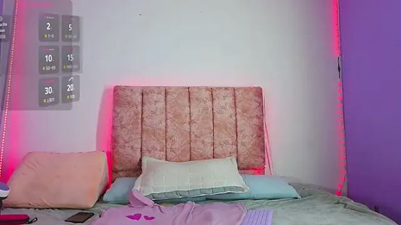 Ava_Raye