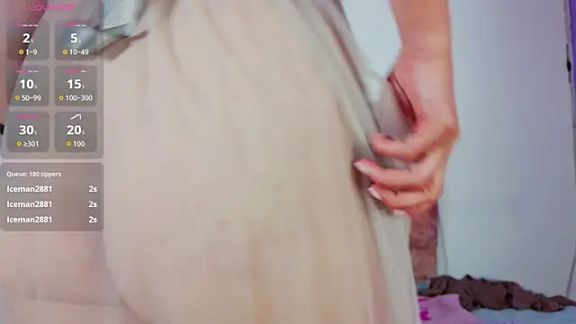 Ava_Raye