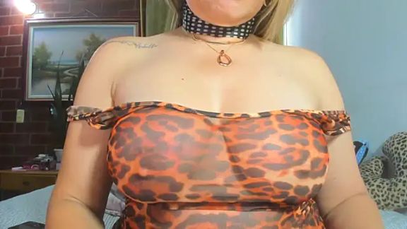 LatinaMature_