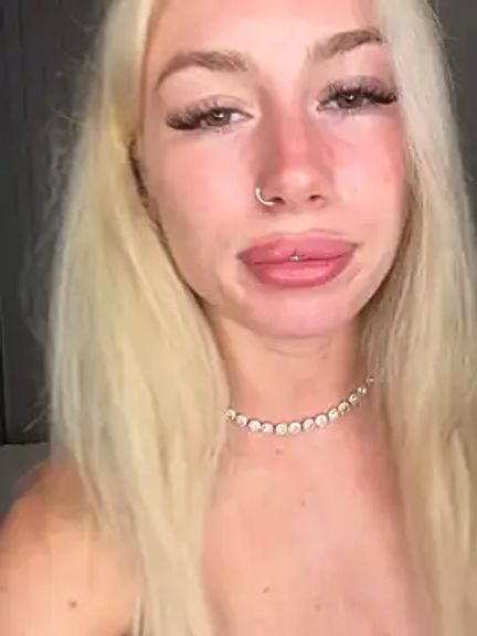 SexySaraxxoo