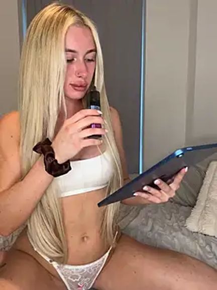 SexySaraxxoo