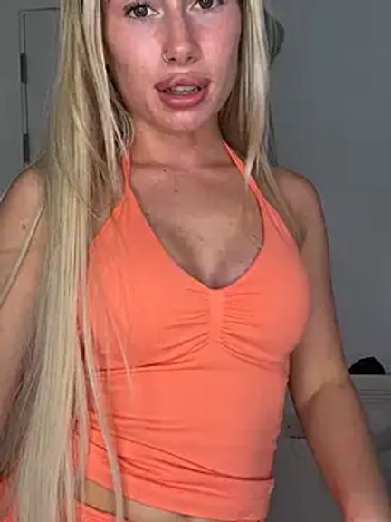 SexySaraxxoo