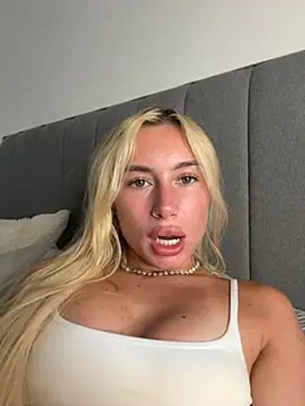 SexySaraxxoo