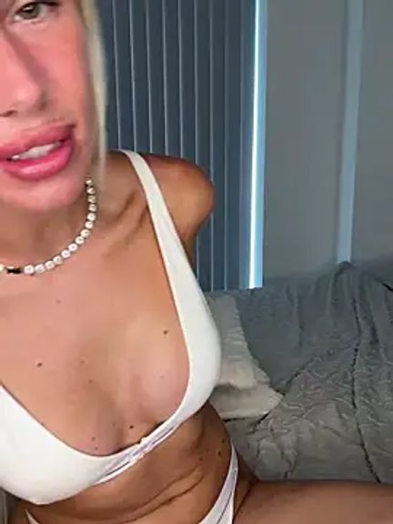 SexySaraxxoo