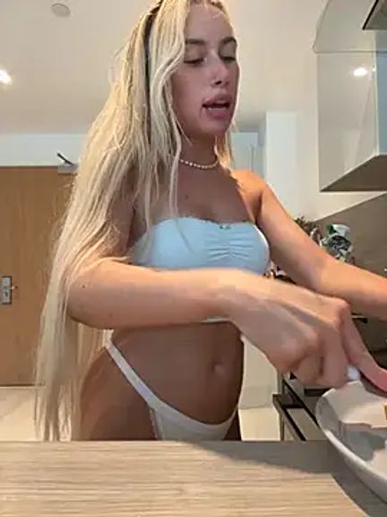 SexySaraxxoo