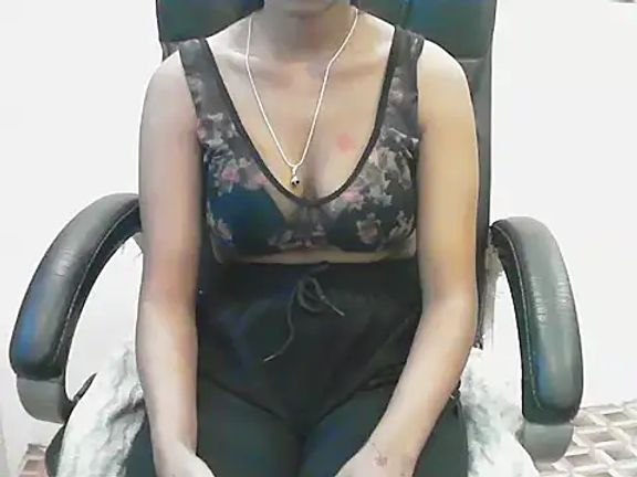 short_girl_