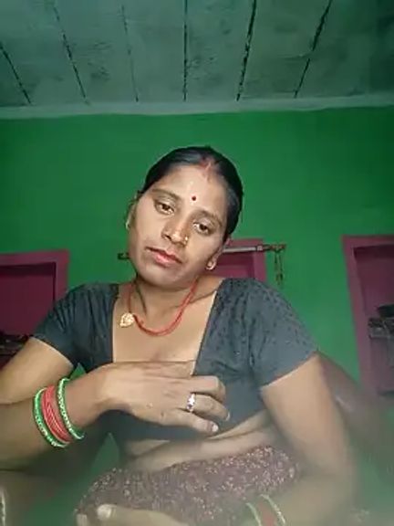Hot_bhomihh4