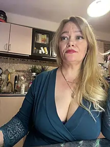 Sweet-blonde