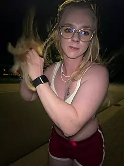 EllyNora