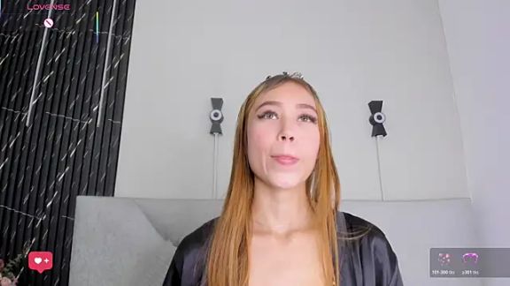 Naomi_Rousse