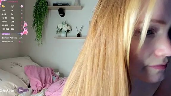Red_FoxGirl