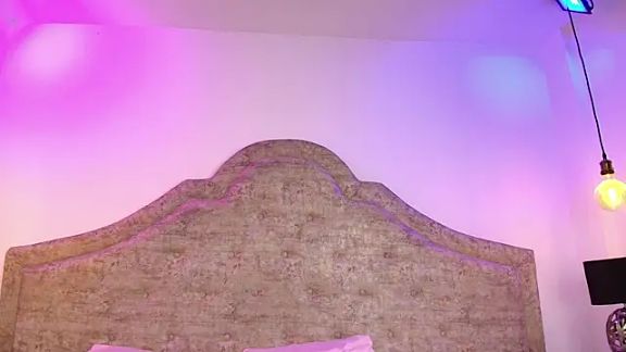 Victoria_Adams14