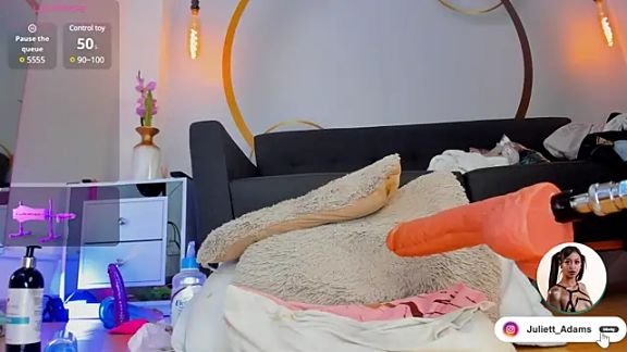 Juliett_Adams_
