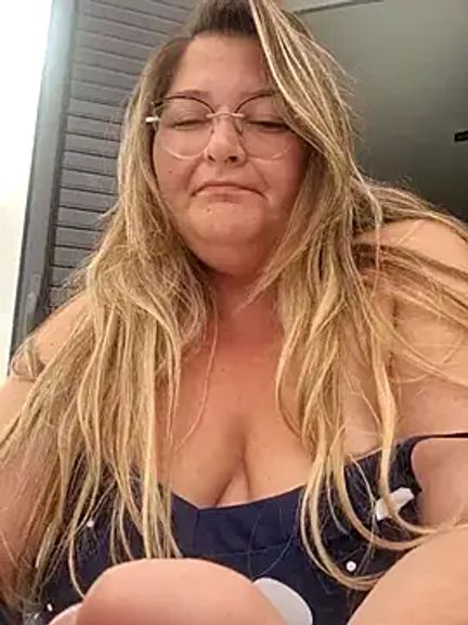 HornyBella88
