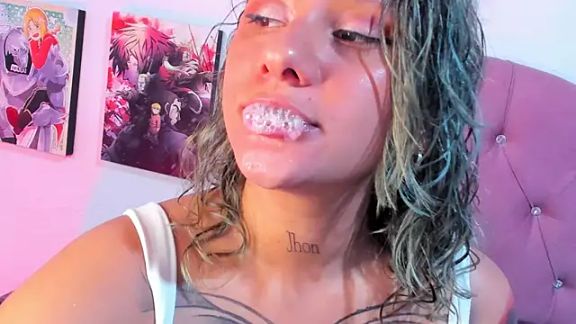 Mila_nixon02