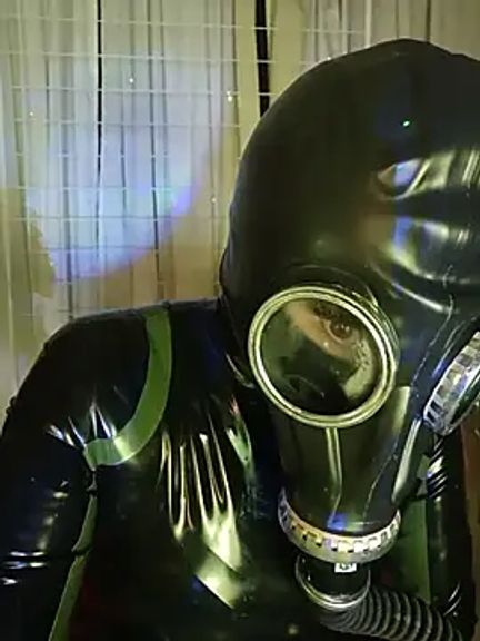 LatexDevil_Blondie