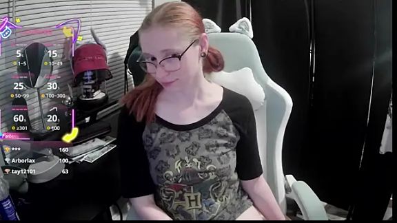 LilyFoxxx