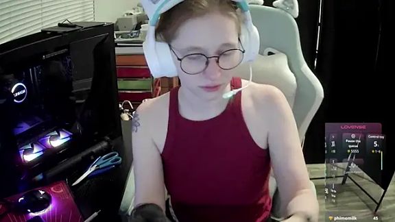 LilyFoxxx