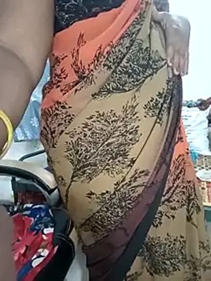 Tamil-hotwife