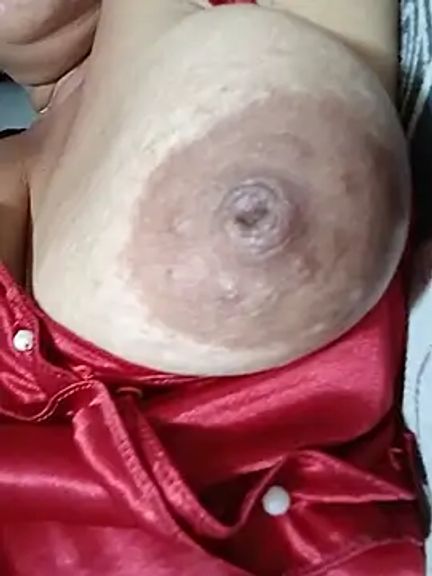 Hotmommax