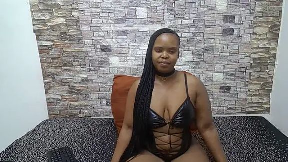 XYummyDoll32