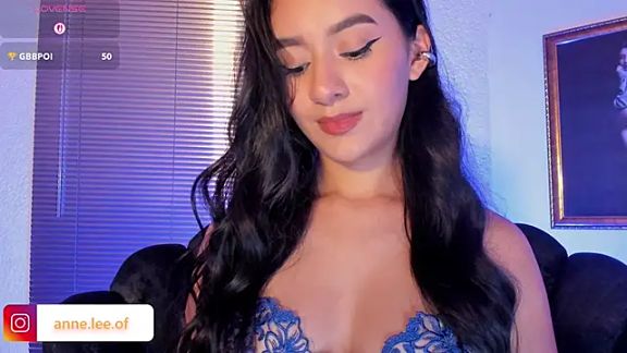 anne_leee