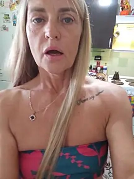 amelia_blondy