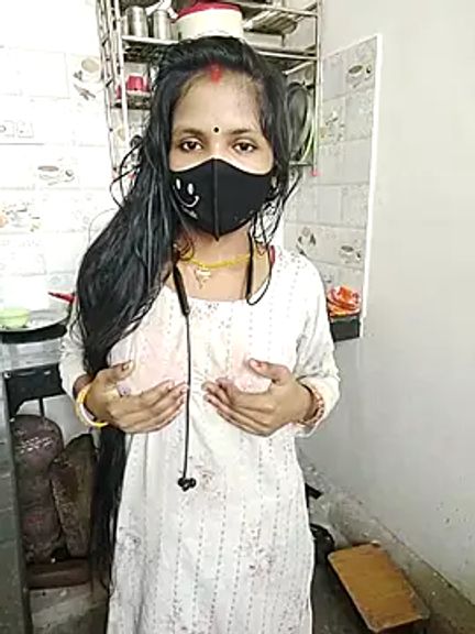 Housewife_99