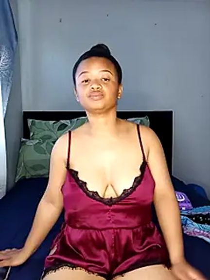 Sultrytits6
