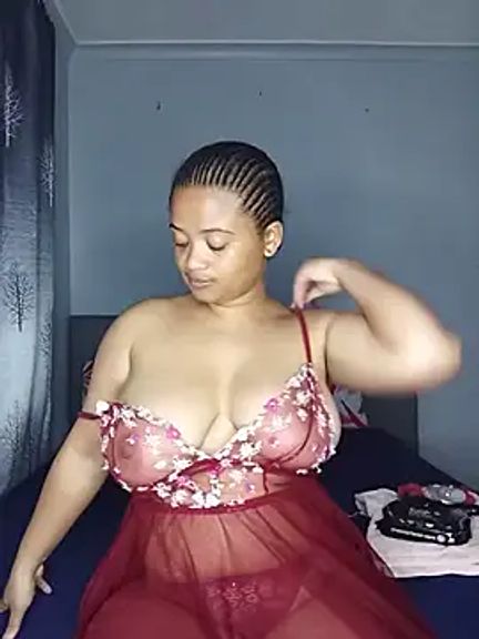 Sultrytits6